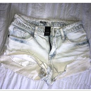 Acid washed denim jean shorts
